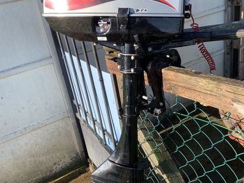 Moteurs de bateaux Moteurs de bateaux 2006 occasion Le Puy 33580