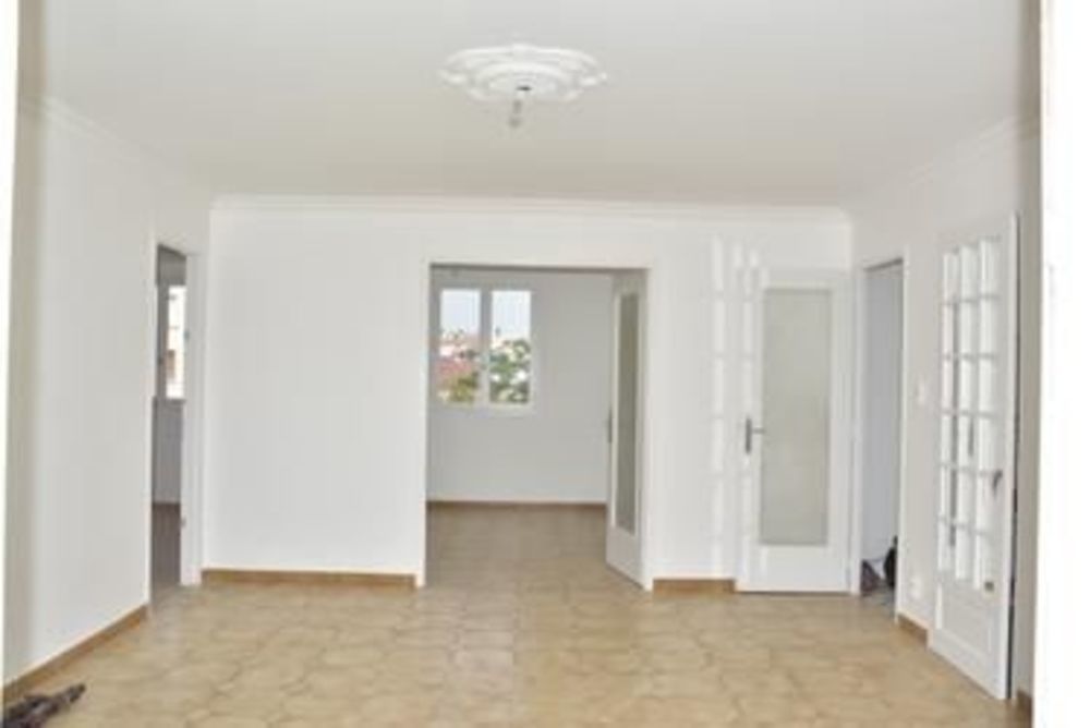 Vente Appartement T4 grand séjour, 3 chambres indépendantes 178600€ Vénissieux