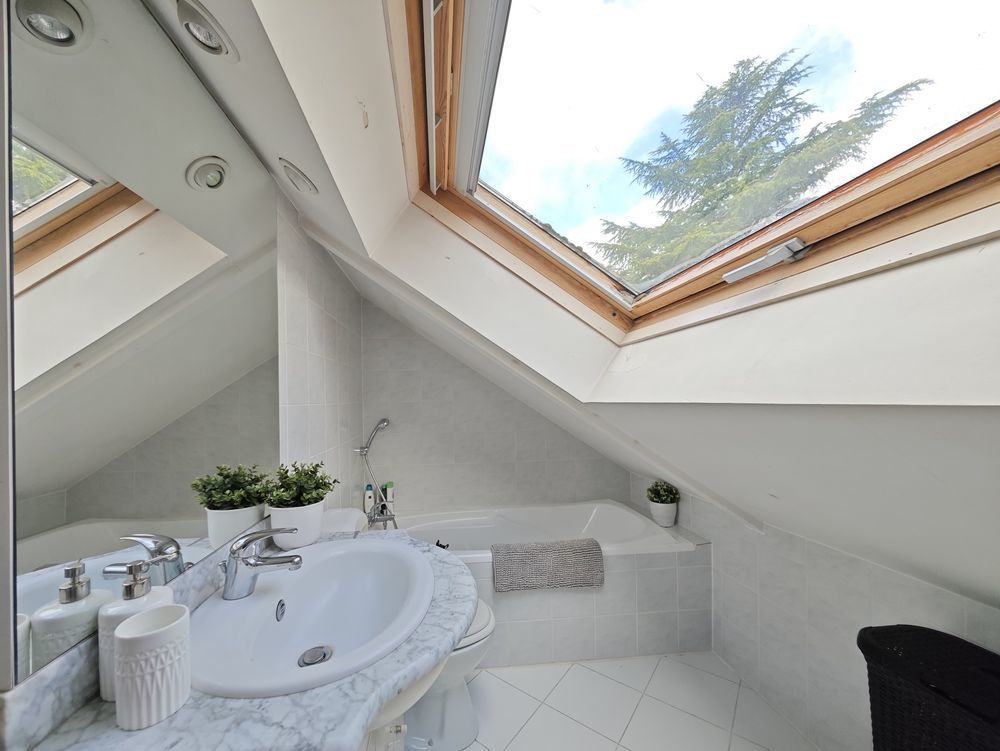 � vendre  Maison Cessy (01170)