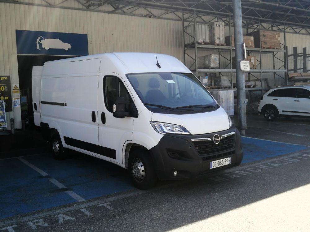 Movano MOVANO FGN 3.5T L3H3 140 CH ESSENTIA 2022 occasion 73000 Chamb&eacute;ry