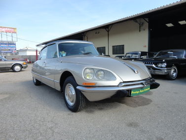 PRESTIGE AUTO COLLECTION, concessionnaire 83