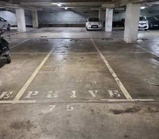  Parking / Garage � vendre 12 m�