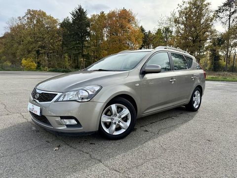 Kia Ceed SW Cee'd SW 1.6 CRDi 115 Pack Navi 2012 occasion Aureilhan 65800