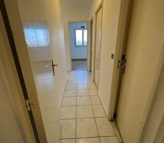  Appartement � louer 5 pi�ces 89 m�