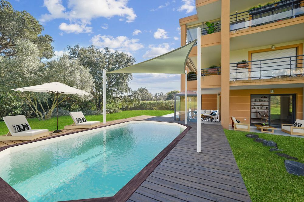   Agay (83530)