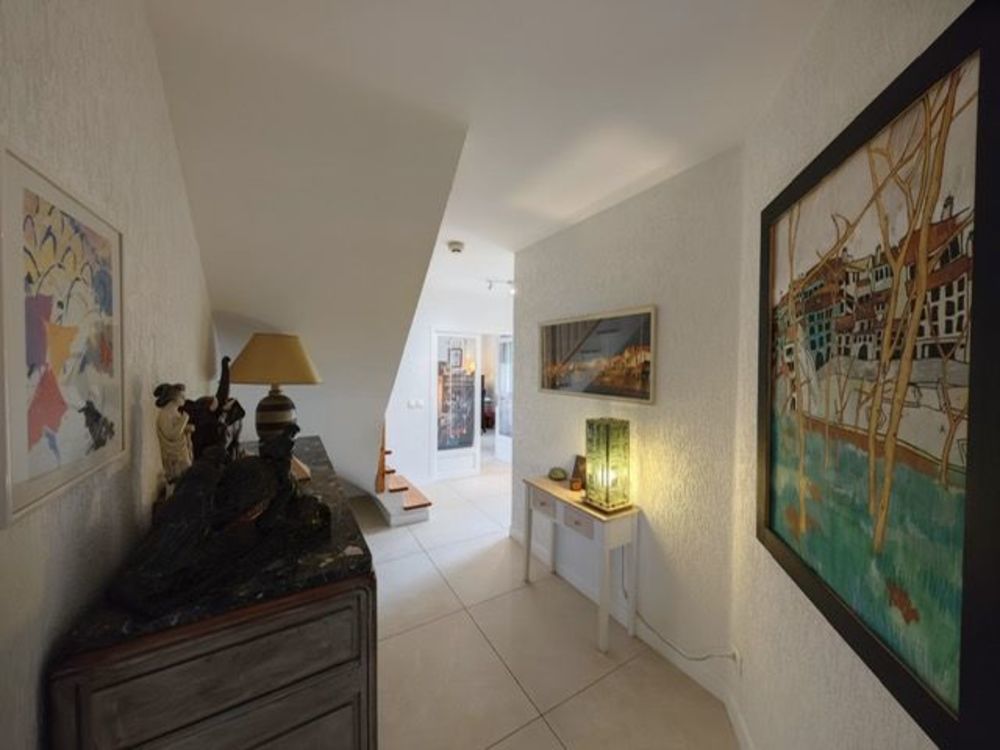 � vendre  Maison Cessy (01170)