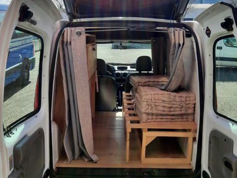 Van am&eacute;nag&eacute; Van am&eacute;nag&eacute; 2005 occasion Al&egrave;s 30100