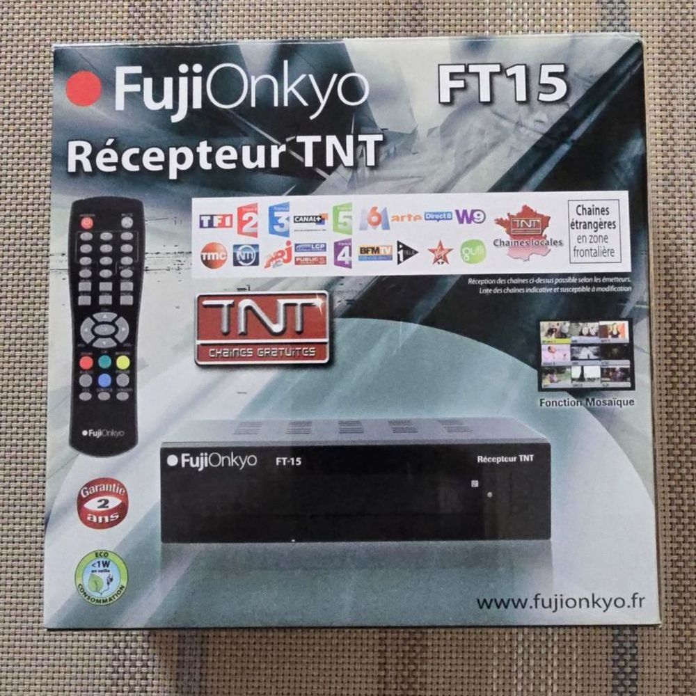 R&eacute;cepteur d&eacute;codeur TNT complet FUJIONKYO, FT-15 Neuf Photos/Video/TV