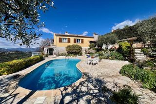  Maison � vendre 6 pi�ces 215 m�