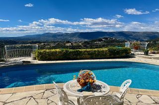  Maison � vendre 6 pi�ces 215 m�