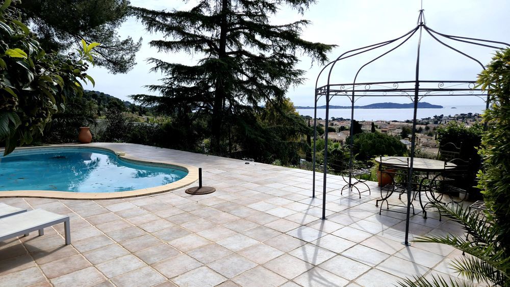 � vendre  Maison Carqueiranne (83320)