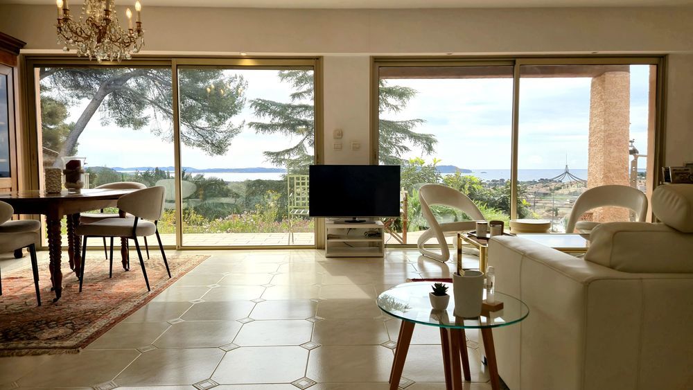 � vendre  Maison Carqueiranne (83320)