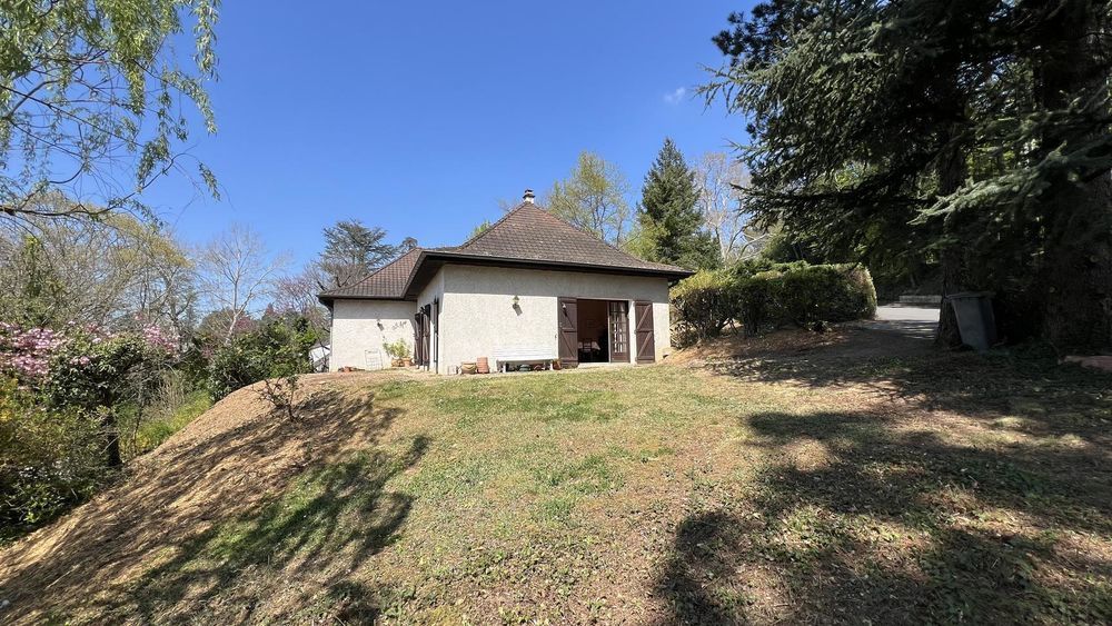 � vendre  Maison Charbonni�res-les-Bains (69260)