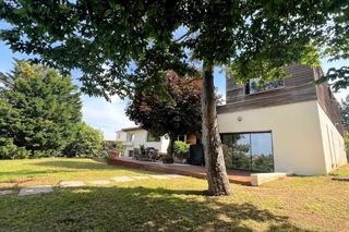  Maison � vendre 7 pi�ces 215 m�