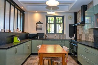  Maison � vendre 6 pi�ces 200 m�