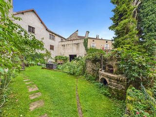  Maison � vendre 8 pi�ces 320 m�