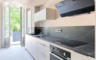  Appartement � louer 4 pi�ces 155 m�