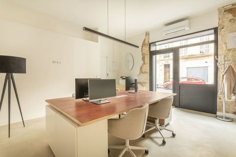 L'agence Paraty immo vous pr&eacute;sente :Au coeur du dynam... 125000 13005 Marseille