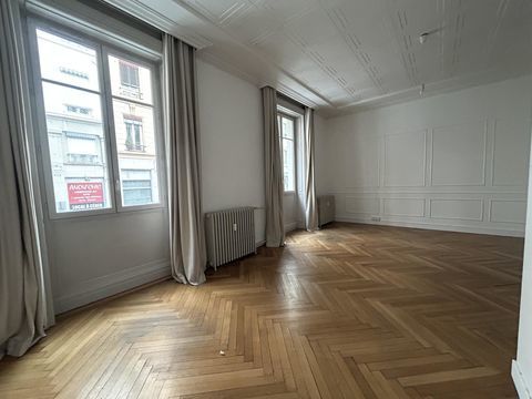 L'agence Dufoss&eacute; immobilier vous proposons &agrave; la locat... 1250 69006 Lyon-6eme-arrondissement