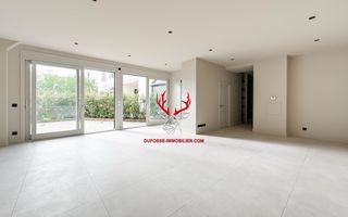  Appartement � louer 3 pi�ces 108 m�