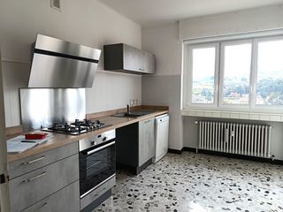  Appartement � louer 3 pi�ces 84 m�