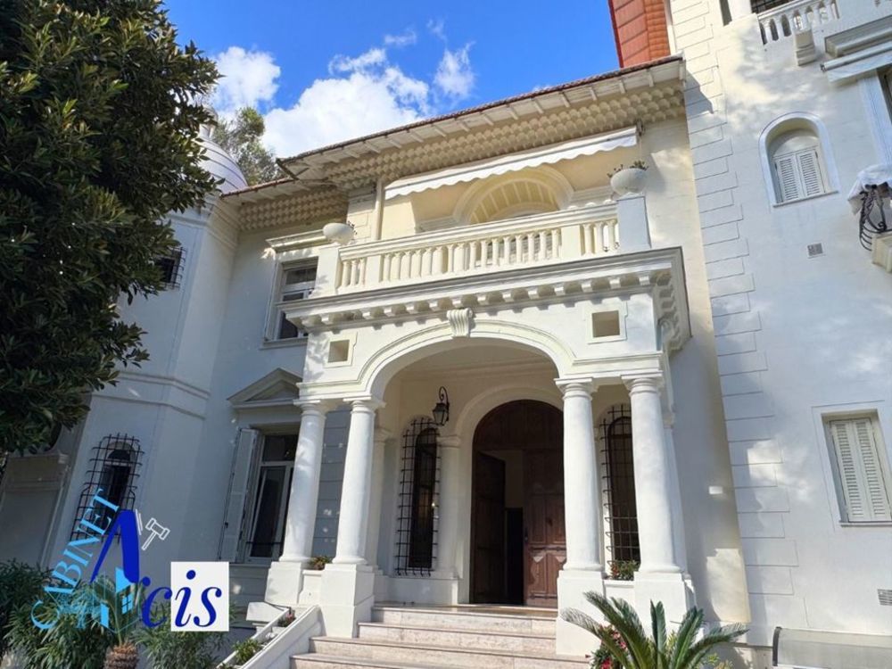 � vendre  Appartement Roquebrune-Cap-Martin (06190)