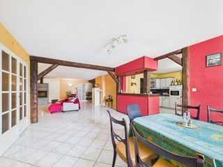  Maison � vendre 8 pi�ces 320 m�