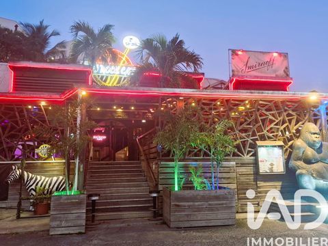 iad France - Severine Cau vous propose: A la Marina d... 2097650 97190 Le gosier