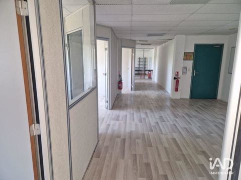 iad France - Damien Lanneau () vous propose : Bureaux... 1930 13290 Aix-en-provence