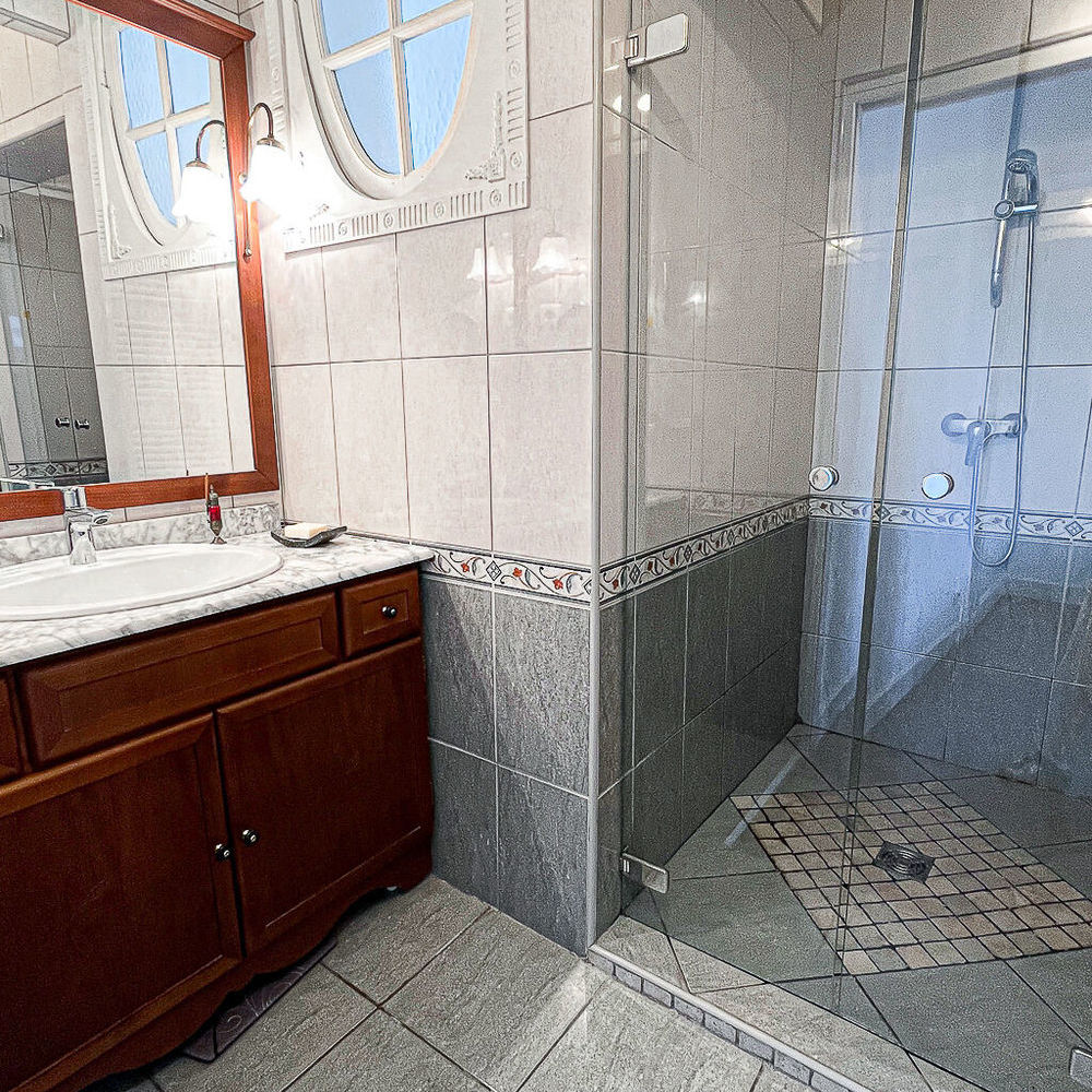 � vendre  Maison Bayonne (64100)