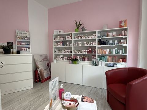 Vente Esth&eacute;tique, Coiffure 80 m&sup2; 94000 93600 Aulnay sous bois