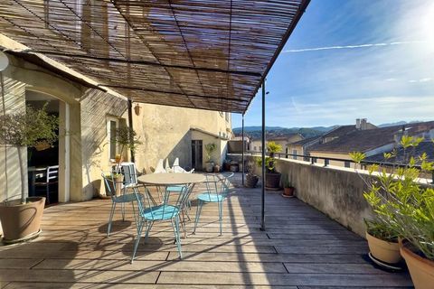   Vente Maison Maison - 7 pi�ce(s) - 302 m�