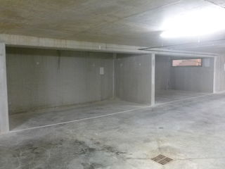  Parking / Garage � louer 