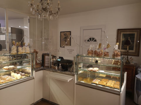 MURS ET FONDS PATISSERIE SNACKING 120000 04200 Sisteron
