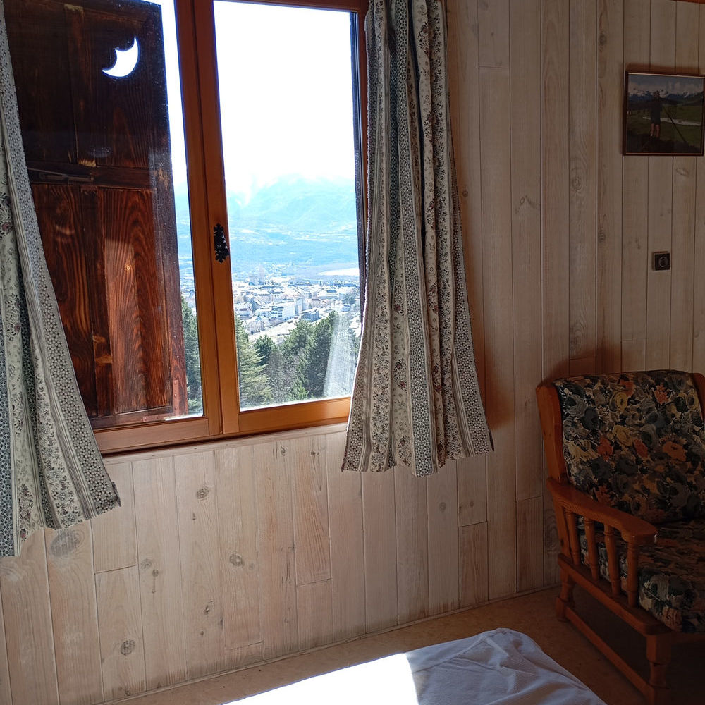 � vendre  Propri�t�/ch�teau Embrun (05200)