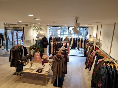 Fonds de commerce pr&ecirc;t &agrave; porter 150000 04100 Manosque