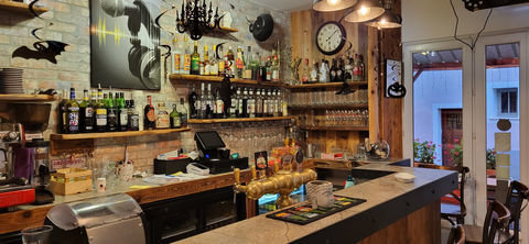 BAR PUB RESTAURANT 198000 04370 Colmars