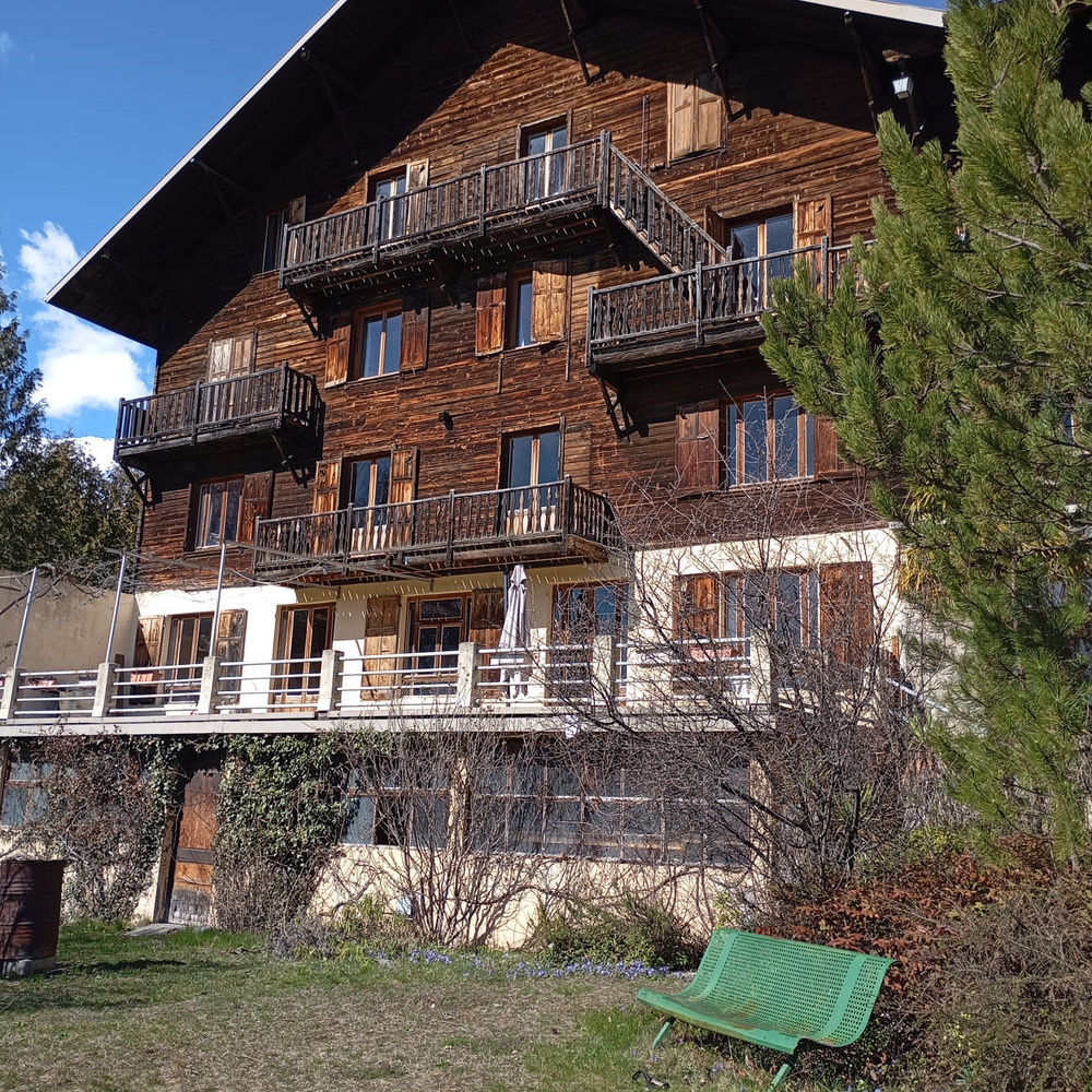 � vendre  Propri�t�/ch�teau Embrun (05200)