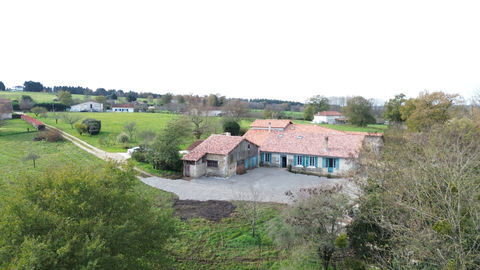   MAISON ANCIENNE A RENOVER AVEC DEPENDANCES Maison - 4 pi�ce(s) - 87 m�