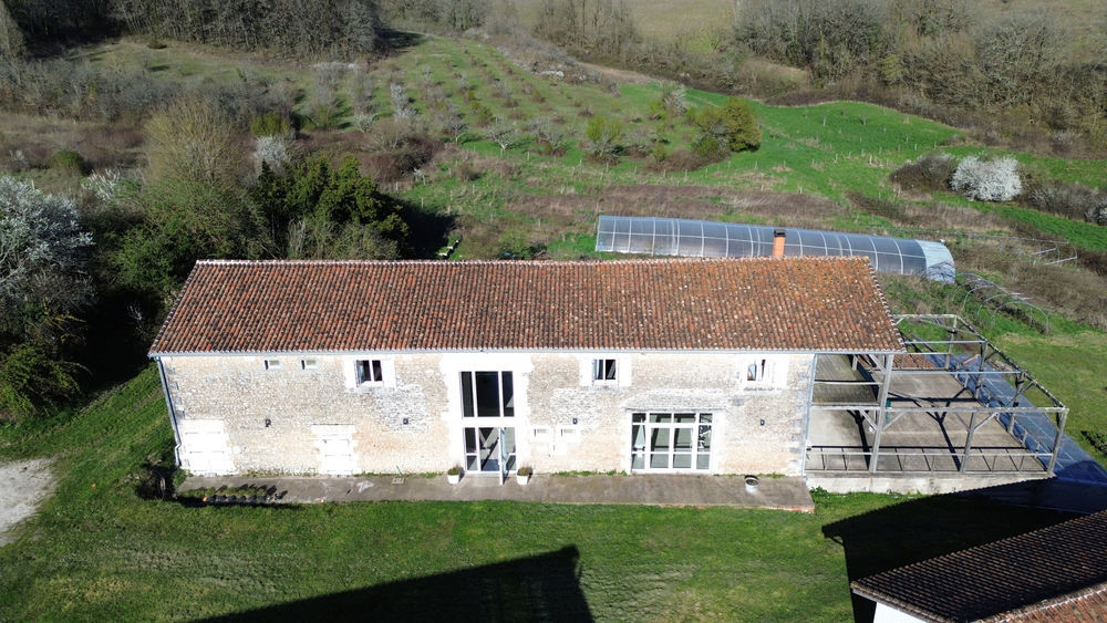 � vendre  Propri�t�/ch�teau Villebois-Lavalette (16320)