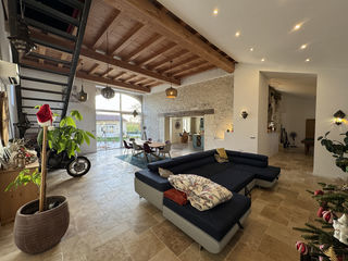  Propri�t�/ch�teau � vendre 11 pi�ces 467 m�