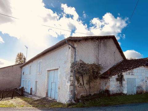   MAISON DE CAMPAGNE A RENOVER AVEC DEPENDANCES Maison - 8 pi�ce(s) - 157 m�