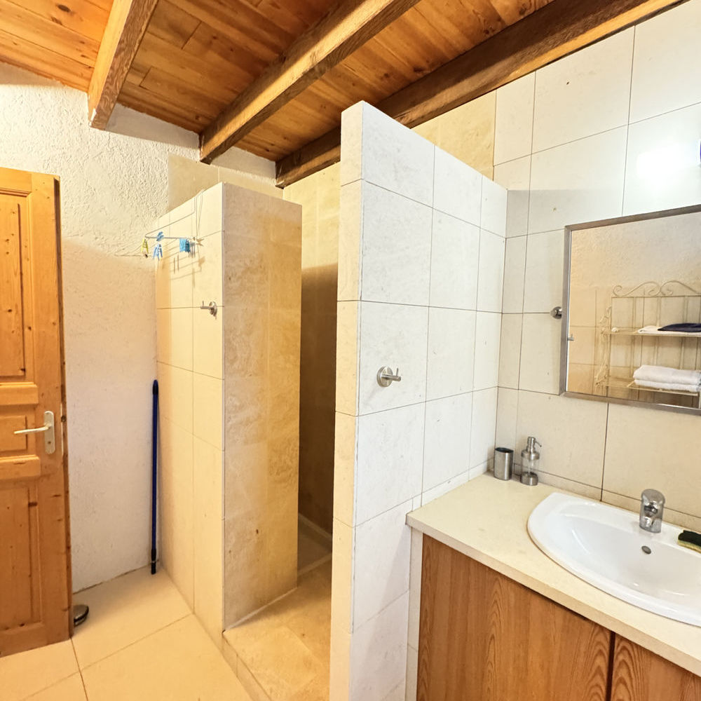 � vendre  Propri�t�/ch�teau Villebois-Lavalette (16320)