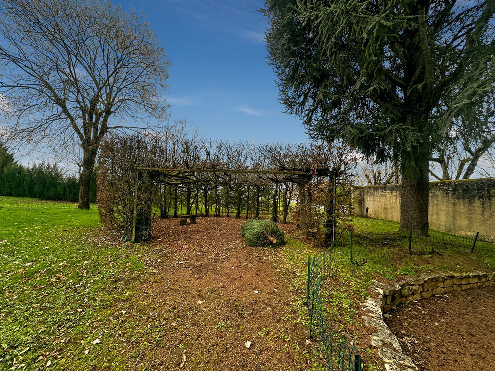 � vendre  Maison Roullet-Saint-Est�phe (16440)