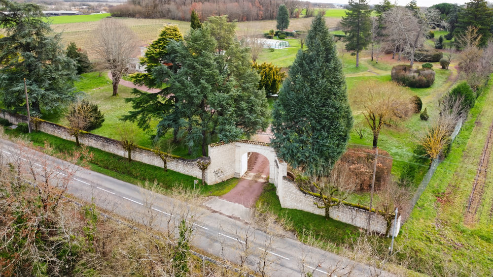 � vendre  Maison Roullet-Saint-Est�phe (16440)