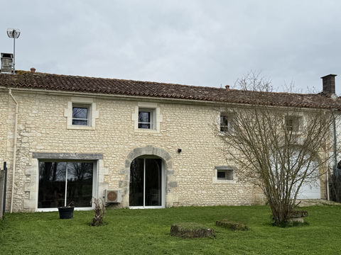   MAISON DE VILLAGE RENOVEE Maison - 5 pi�ce(s) - 130 m�
