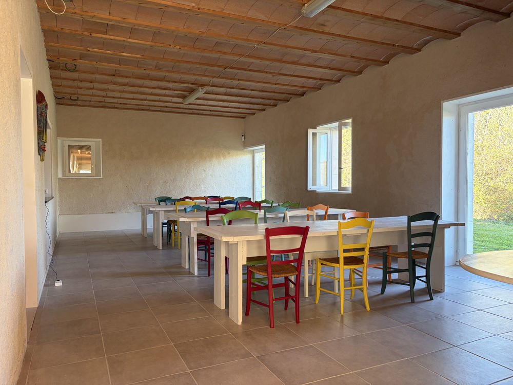 � vendre  Propri�t�/ch�teau Villebois-Lavalette (16320)