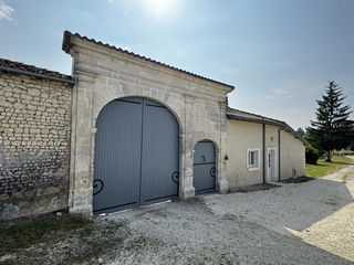  Propri�t�/ch�teau � vendre 6 pi�ces 234 m�