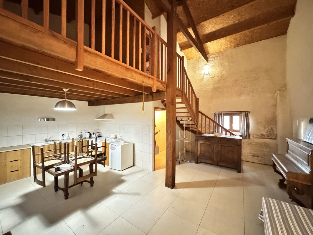 � vendre  Propri�t�/ch�teau Villebois-Lavalette (16320)