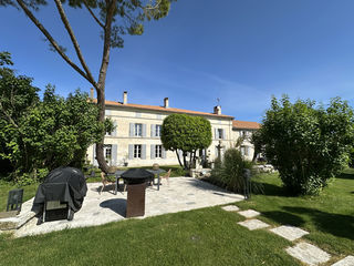  Maison � vendre 9 pi�ces 260 m�